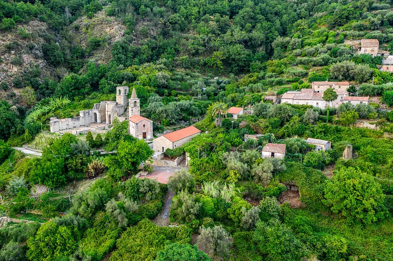 Borgo Antico di Castanìa