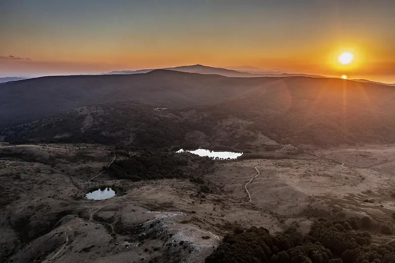 Lago Li Perni-Cartolari